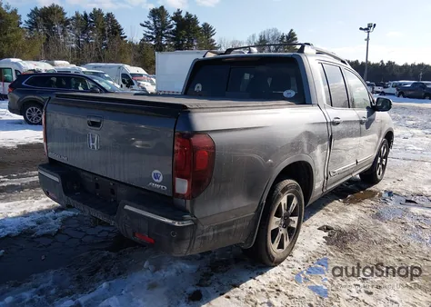2017 Honda Ridgeline Rtl-E z USA, uszkodzony, nr VIN 5FPYK3F70HB004993